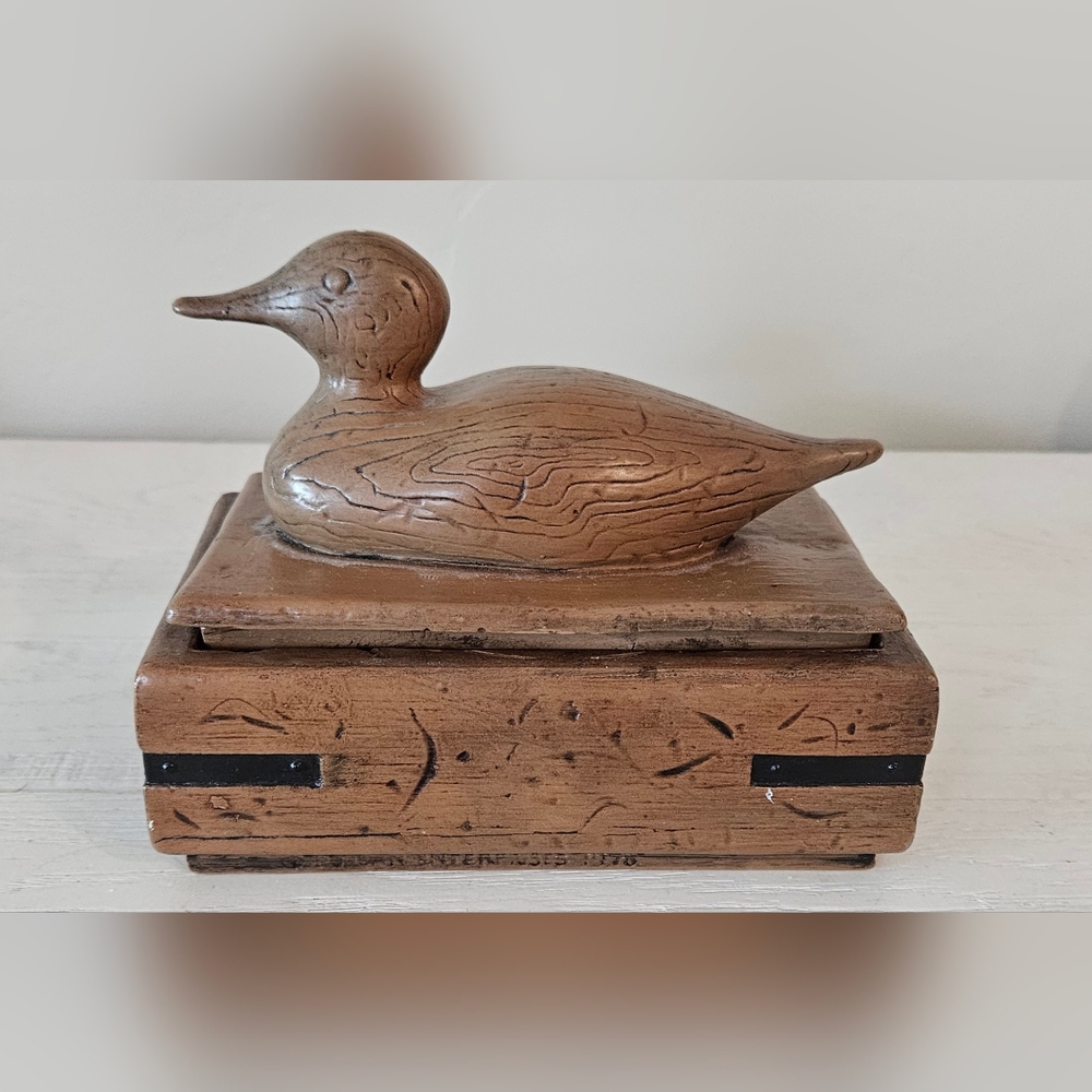 1978 Duncan Enterprises Brown Wood Look Ceramic Duck Mallard Decoy Trinket Box